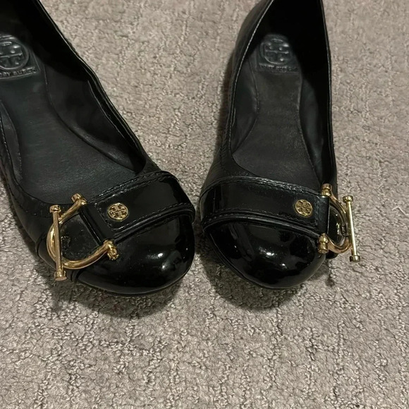 Tory Burch NOEL buckle black flats, size 6. EUC. - Picture 2 of 8